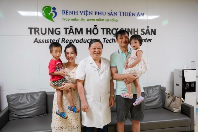 Niêm mạc tử cung mỏng vẫn đón con thành công ngay lần đầu chuyển phôi - Ảnh 1.