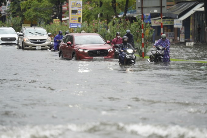 Đà Nẵng mưa ngập ngày 27/9. Ảnh: Nguyễn Đông