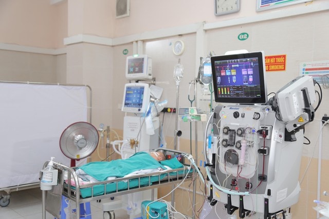 13 ngày giành giật sự sống cho bệnh nhi 5 tháng tuổi- Ảnh 1. 13 ngày giành giật sự sống cho bệnh nhi 5 tháng tuổi- Ảnh 1.