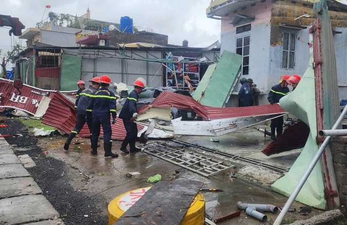 Lốc xoáy khiến hai người chết ở Thái Thuỵ. Ảnh: Thái Bình news