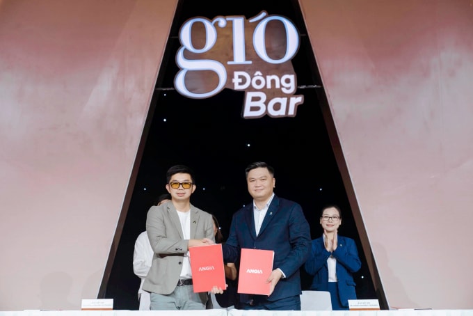 Lễ ký kết hợp tác hai bên. Ảnh: An Gia