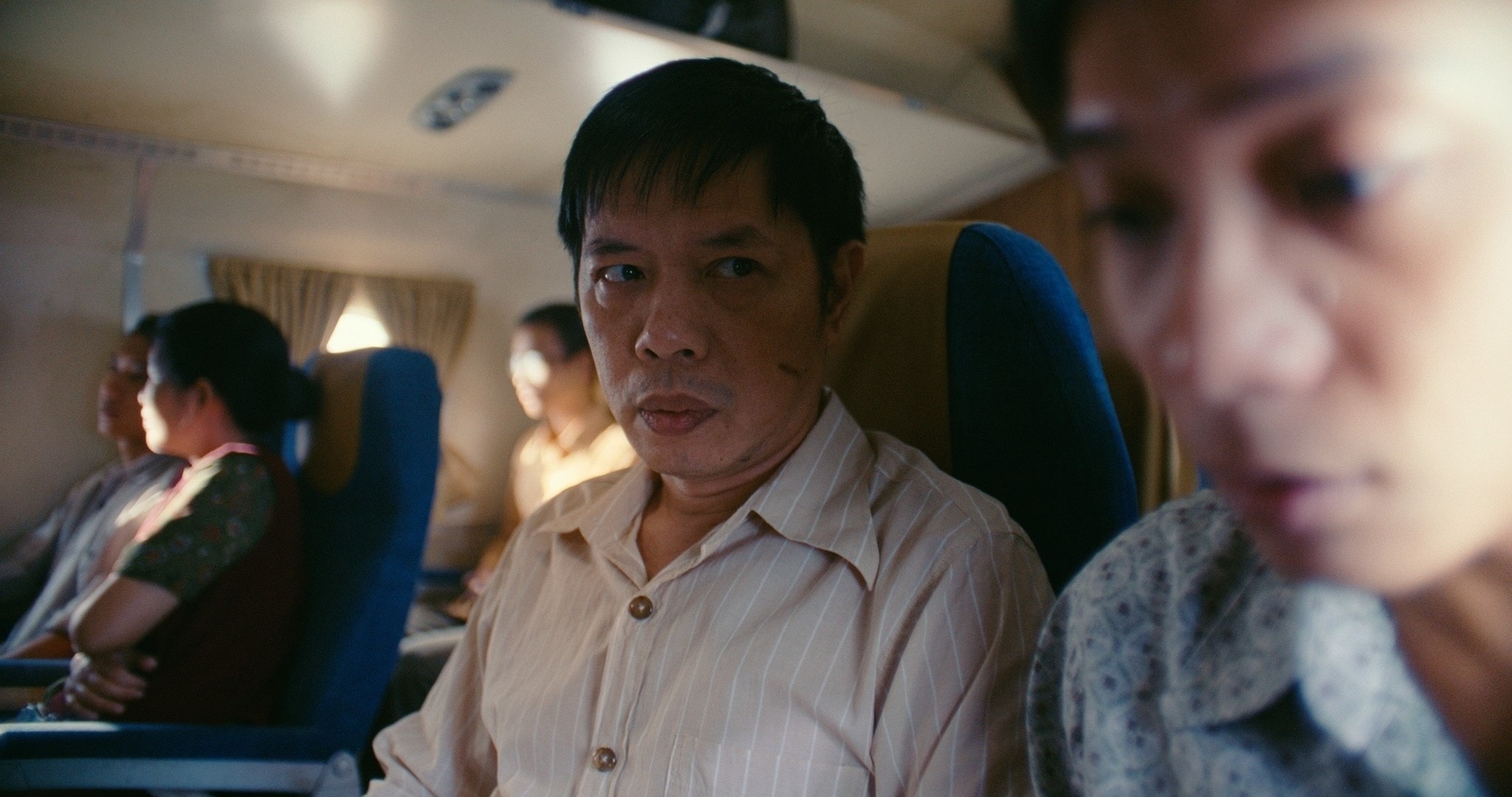 Mưa đỏ ảnh 1 Mua do anh 1