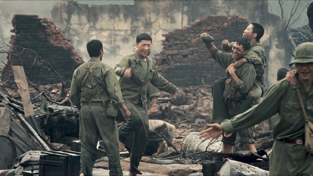 'Mưa đỏ' rời rạp với kỷ lục doanh thu hơn 713 tỷ đồng- Ảnh 2. 'Mưa đỏ' rời rạp với kỷ lục doanh thu hơn 713 tỷ đồng- Ảnh 2.