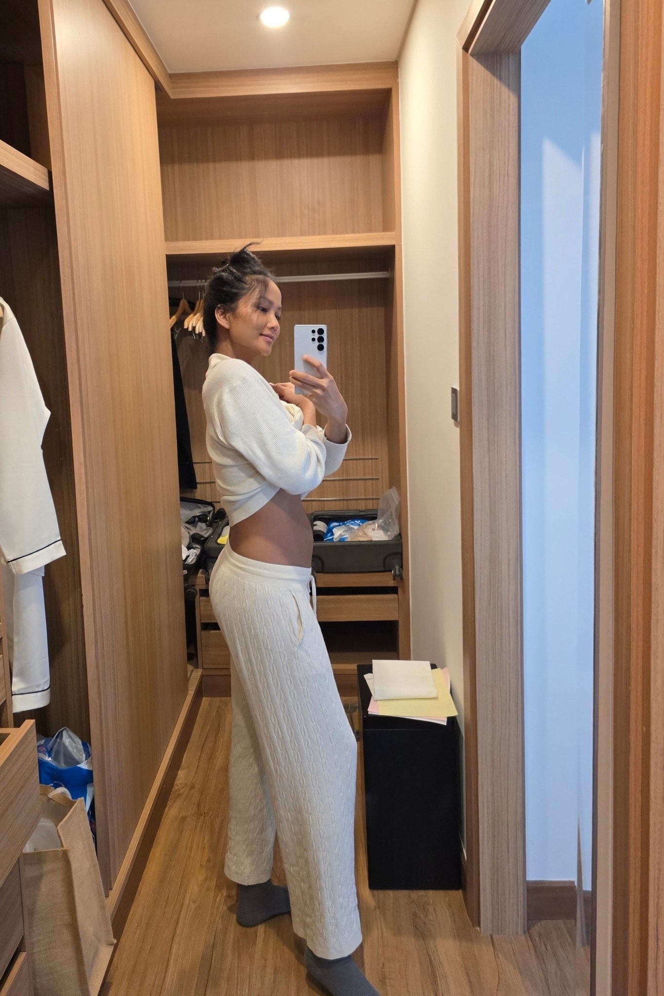 H'Hen Niê sinh con ảnh 2 H'Hen Nie sinh con anh 2