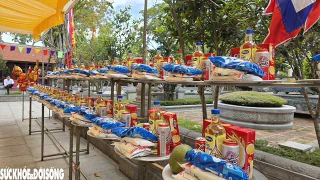 Hàng vạn du khách đổ về di tích Côn Sơn - Kiếp Bạc trước ngày khai hội- Ảnh 5.