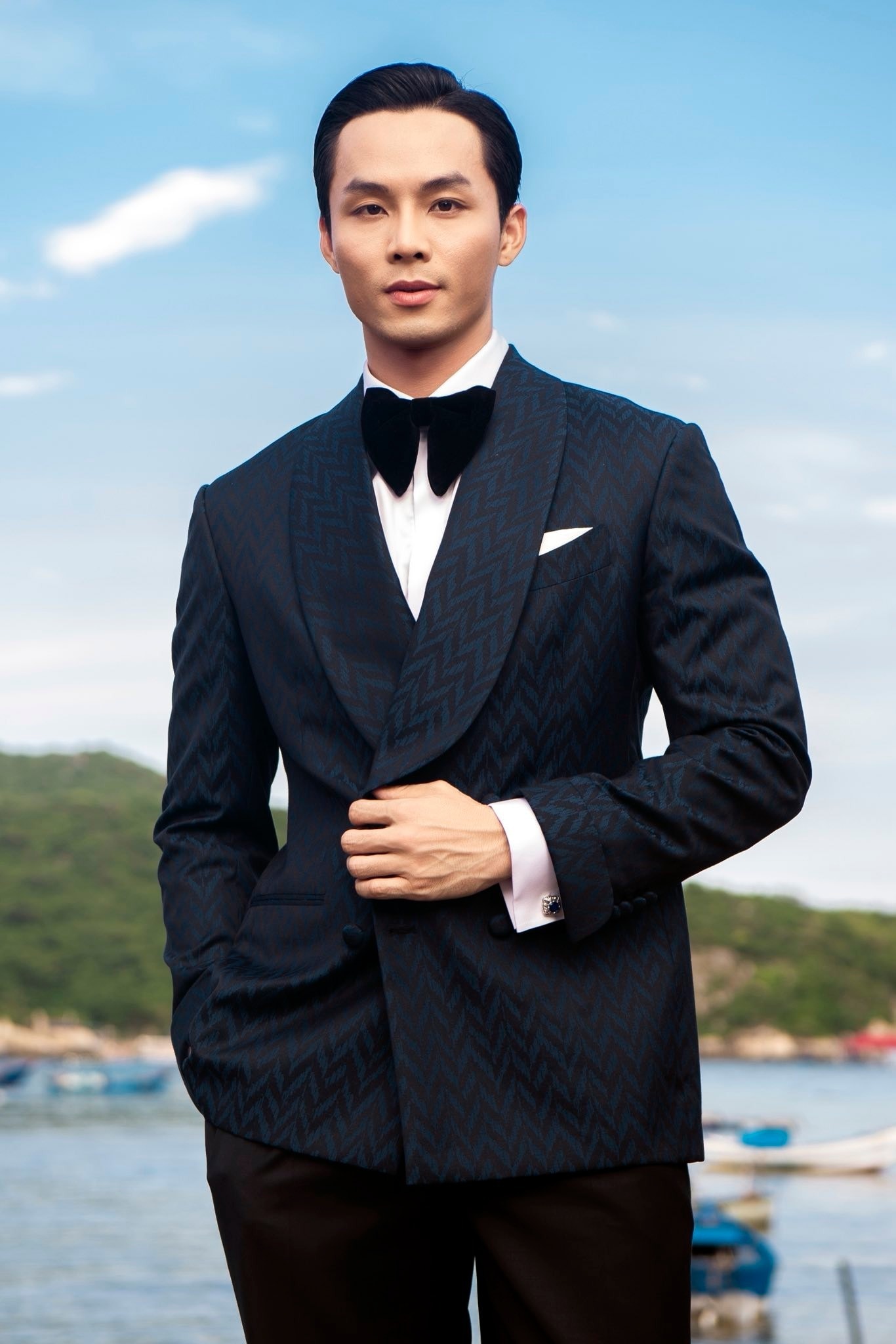 Vũ Linh từng làm tiếp viên hàng không.