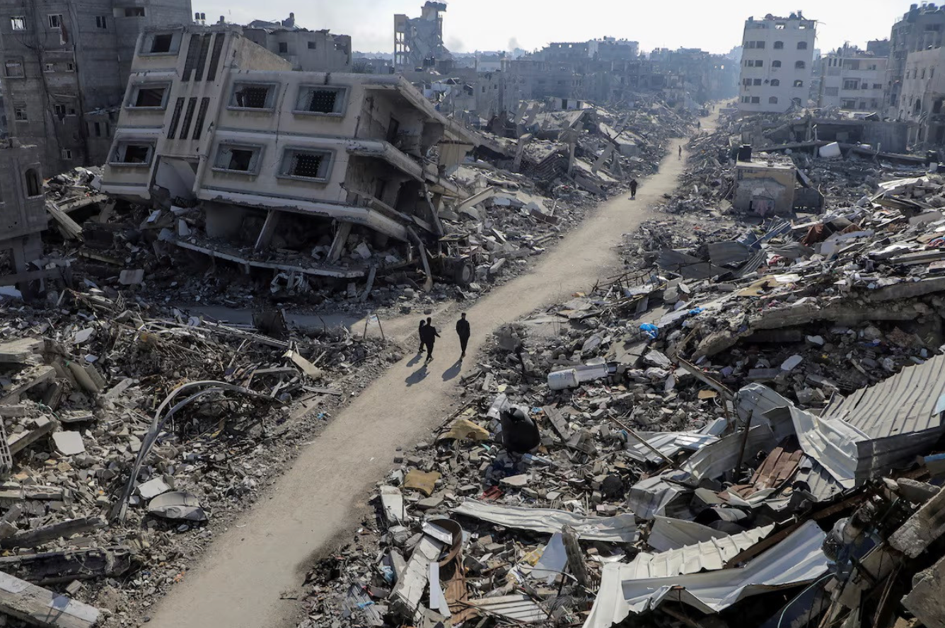 Dải Gaza hoang tàn, đổ nát vì chiến tranh. (Ảnh: Reuters)