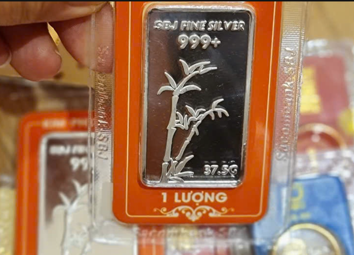 Giá bạc hôm nay 1-10: Bạc Phú Quý đảo chiều giảm, người mua bạc cần lưu ý gì?- Ảnh 2.