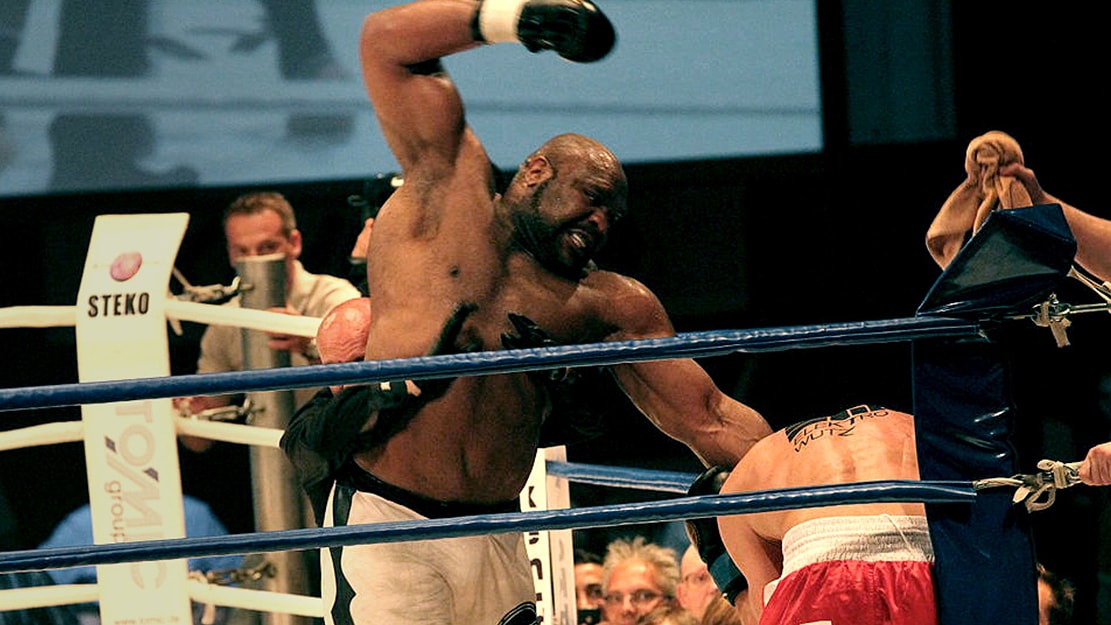 Bob Sapp cao gần 2m