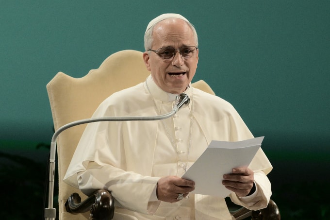 Giáo hoàng Leo XIV phát biểu tại một sự kiện ở Castel Gandolfo, Italy ngày 1/10. Ảnh: AFP