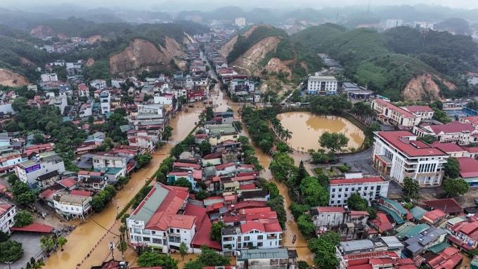 Thành phố Yên Bái bị ngập do ảnh hưởng bởi bão Bualoi. Ảnh: Giang Huy