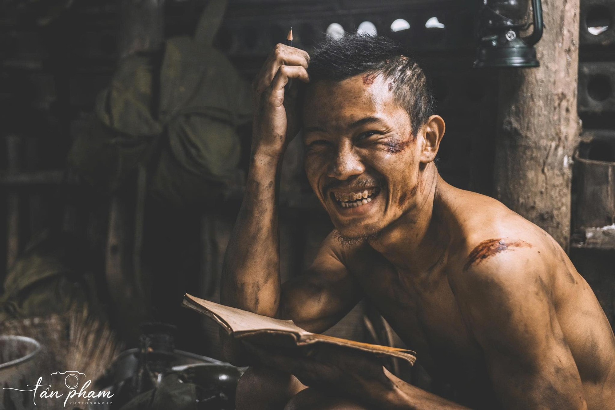 Vợ diễn viên Phương Nam - Tạ phim 'Mưa đỏ' ngoài đời ra sao?- Ảnh 3.