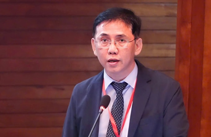 TS.BS Nguyễn Hoàng Bình, Trưởng khoa Ngoại Lồng ngực, Bệnh viện Chợ Rẫy, tại hội nghị khoa học ngày 2/10. Ảnh: Bệnh viện cung cấp