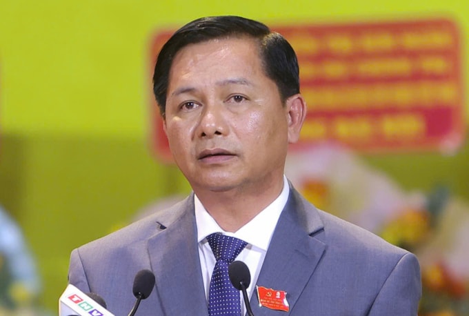 Ông Trần Văn Lâu phát biểu tại Đại hội Đảng bộ tỉnh Vĩnh Long, ngày 3/10. Ảnh: An Bình
