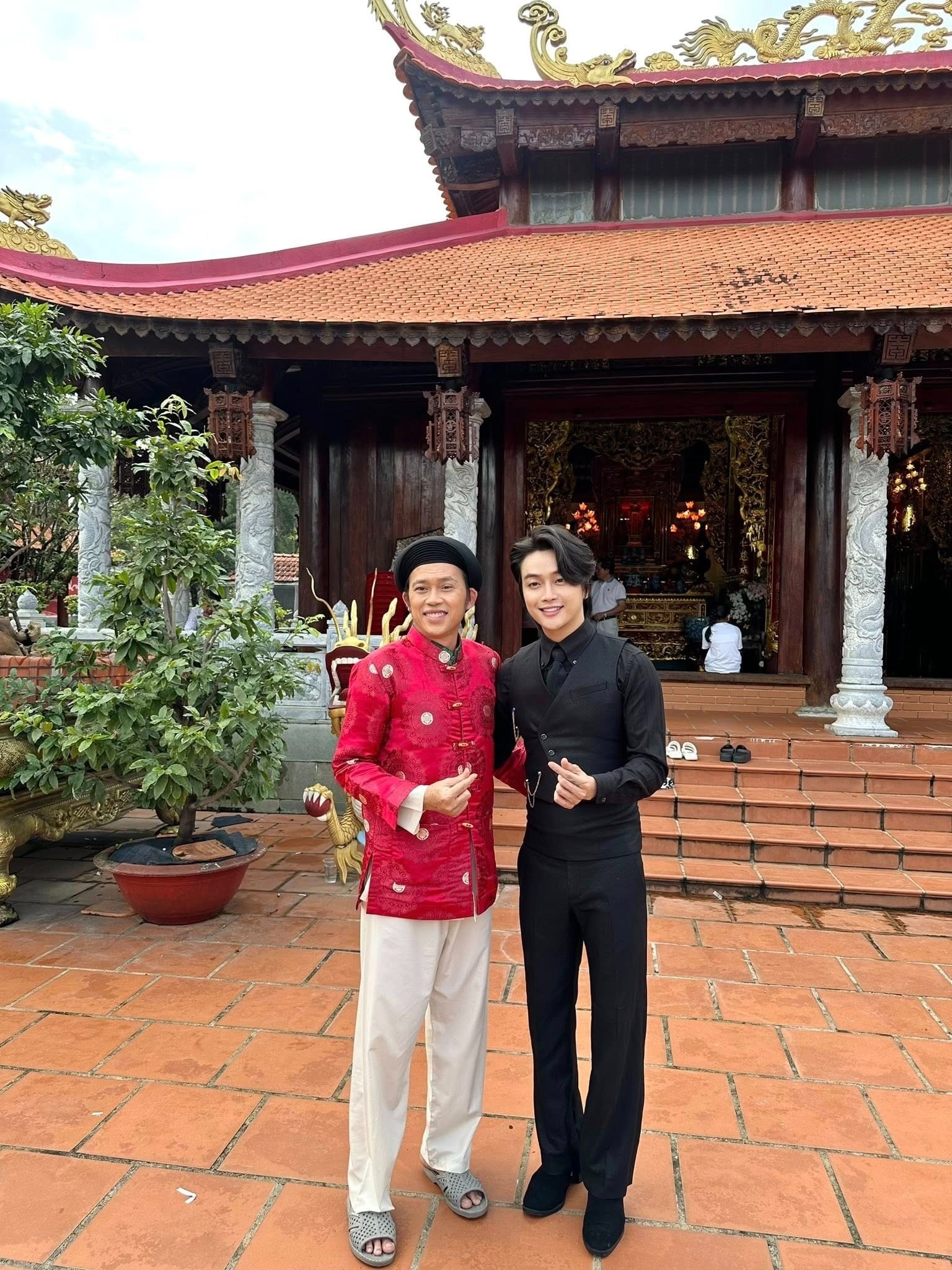 Hoai Linh anh 2
