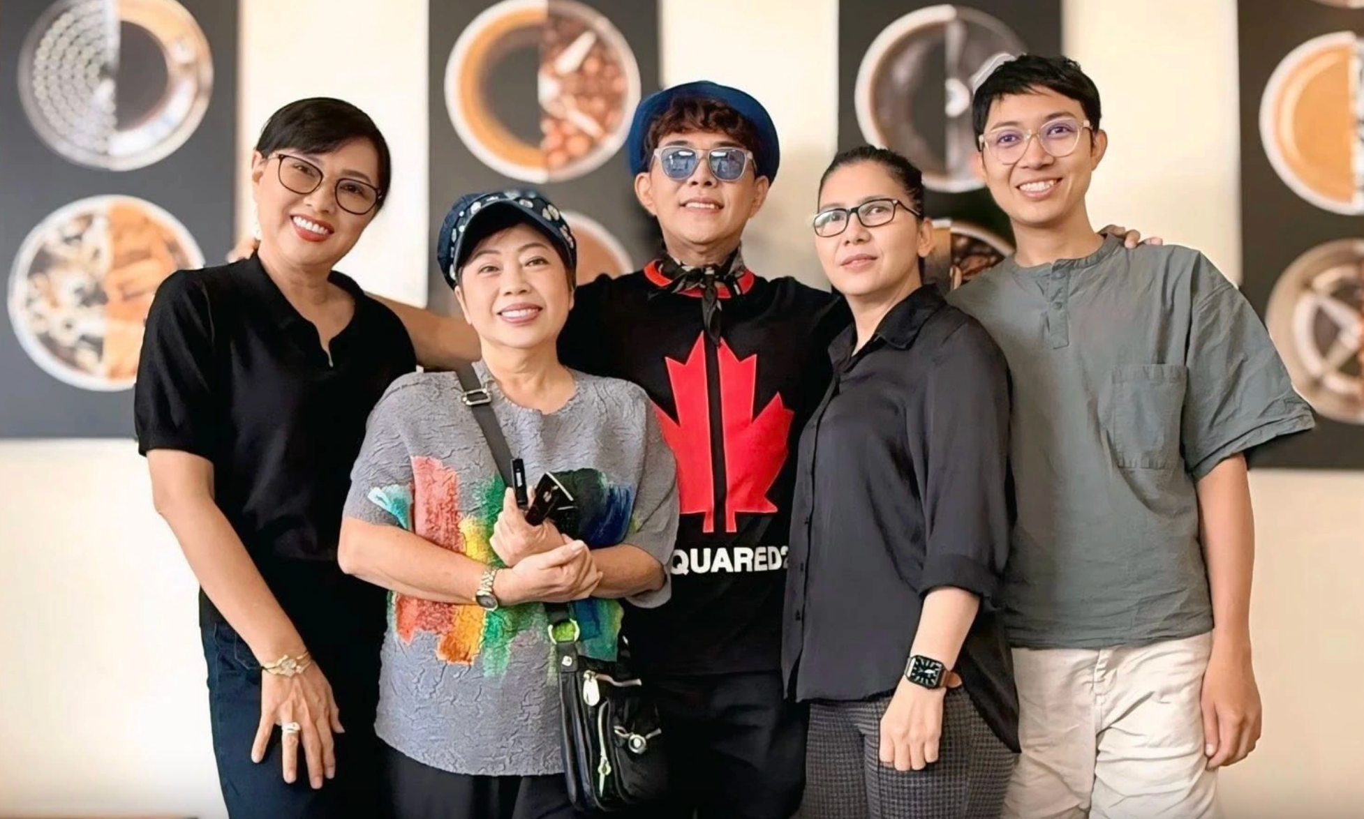 'Hoàng tử tình ca' Lê Tuấn ra sao sau 20 năm âm thầm biến mất khỏi showbiz?- Ảnh 4. 'Hoàng tử tình ca' Lê Tuấn ra sao sau 20 năm âm thầm biến mất khỏi showbiz?- Ảnh 4.