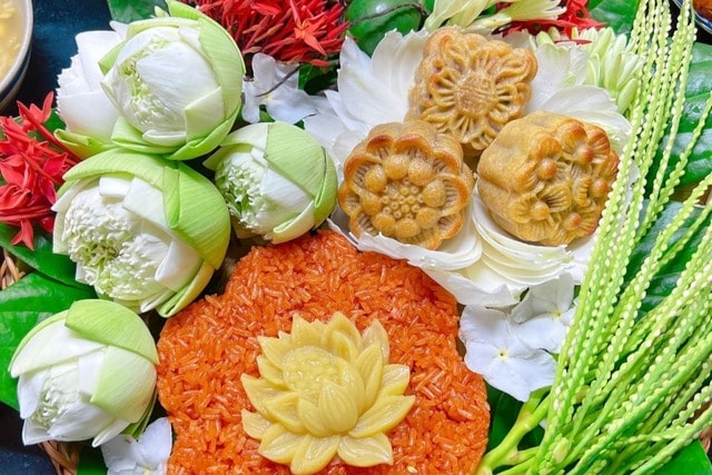 Nên cúng Tết trung thu - Rằm tháng 8 âm lịch 2025 vào khung giờ nào?- Ảnh 1.