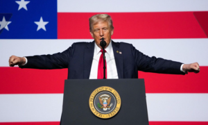 Tổng thống Trump: Quân đội Mỹ sẽ đối phó với 'kẻ thù từ bên trong'