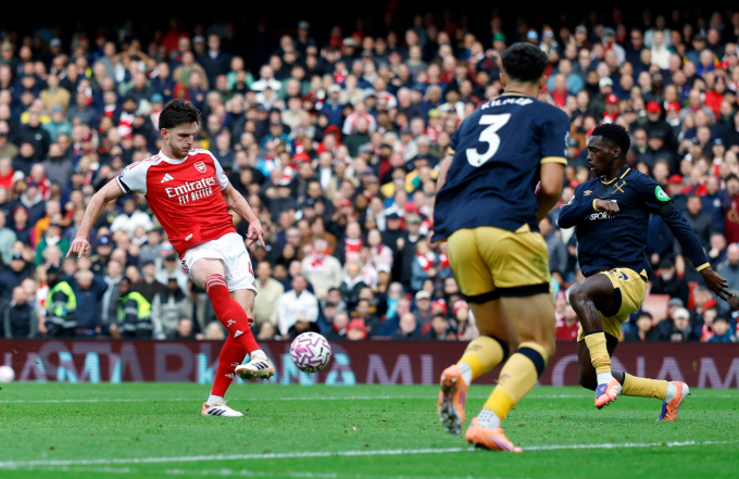 Declan Rice dứt điểm mở tỷ số. Ảnh: Arsenal FC
