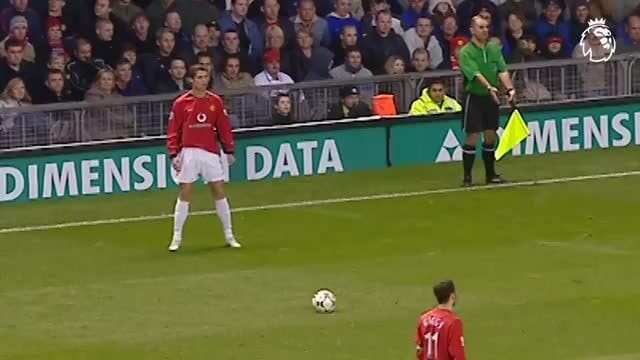 Bàn thắng từ đá phạt hàng rào đang dần tuyệt chủng trong bóng đá