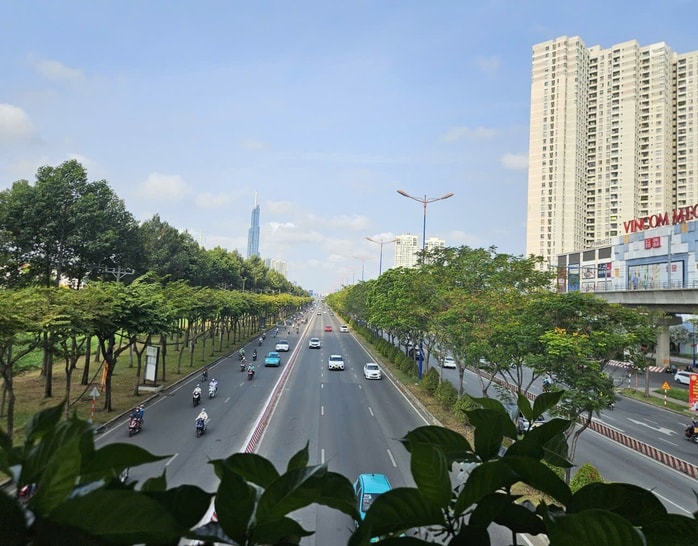 Tăng trưởng kinh tế TP HCM qúy III năm 2025 đạt 8 , 11 % so với cùng kỳ - Ảnh 2. Tăng trưởng kinh tế TP HCM qúy III năm 2025 đạt 8 , 11 % so với cùng kỳ - Ảnh 2.