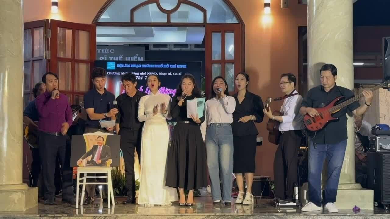 Học trò hát