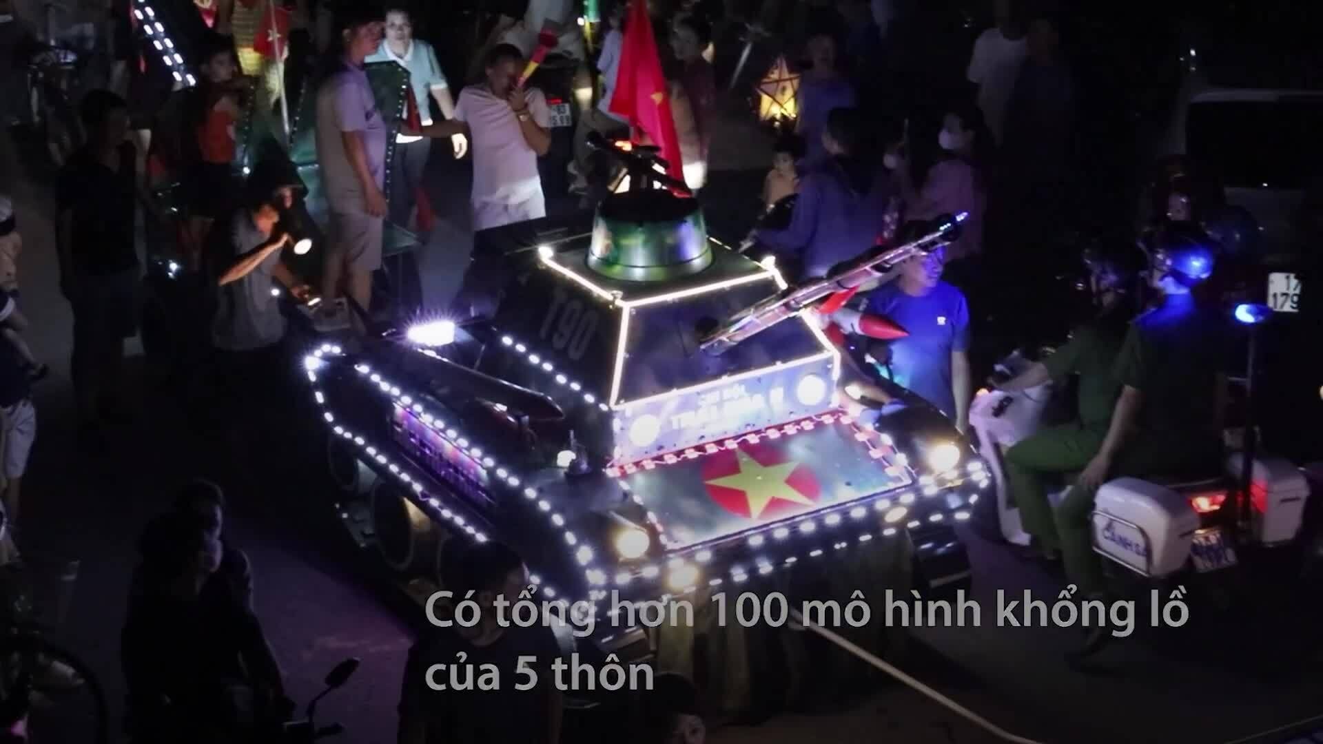 ‘Biển người’ đi rước đèn Trung thu dài 5 km