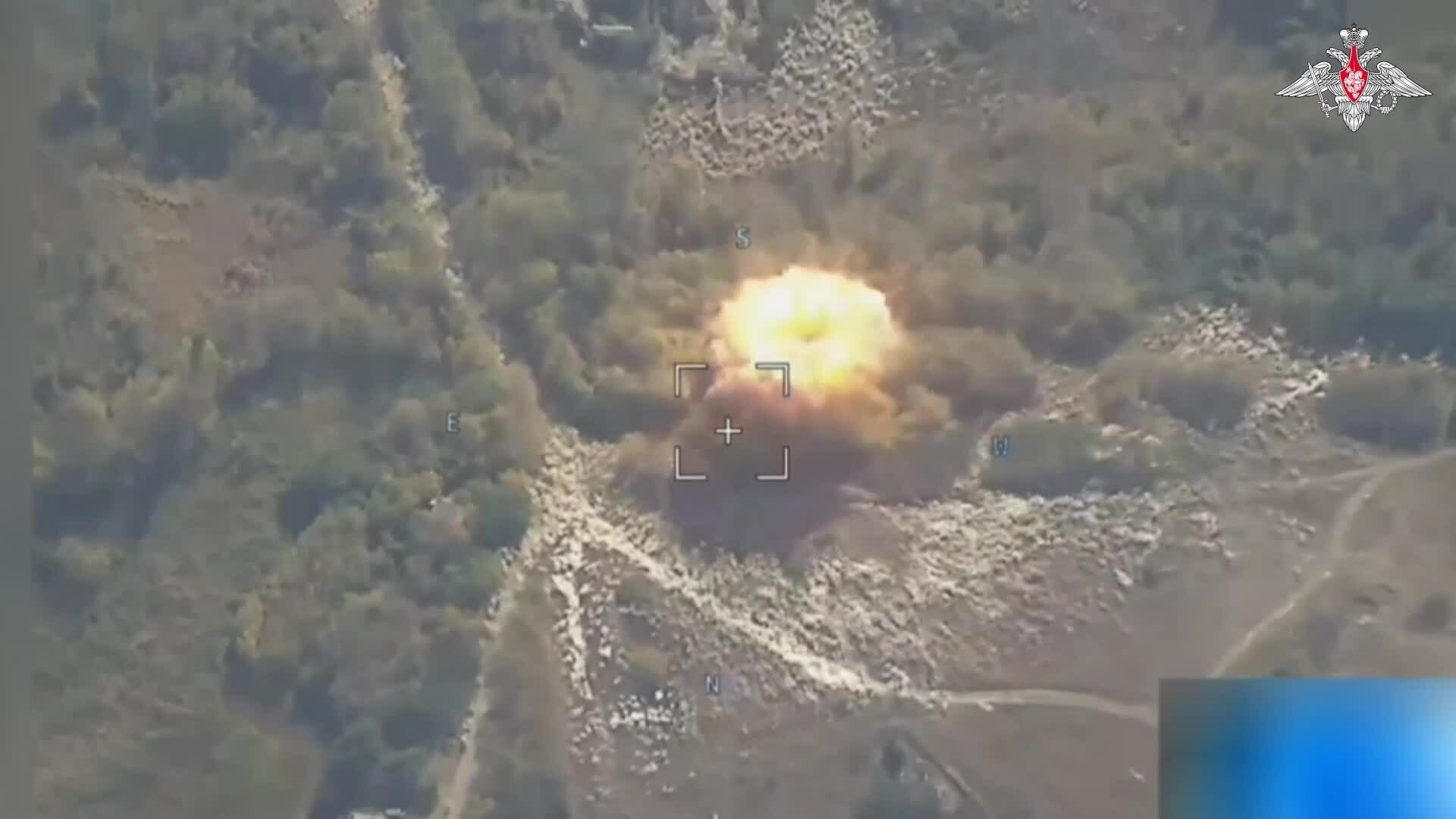 Khoảnh khắc Iskander-M tập kích 'nơi ẩn náu của HIMARS Ukraine'