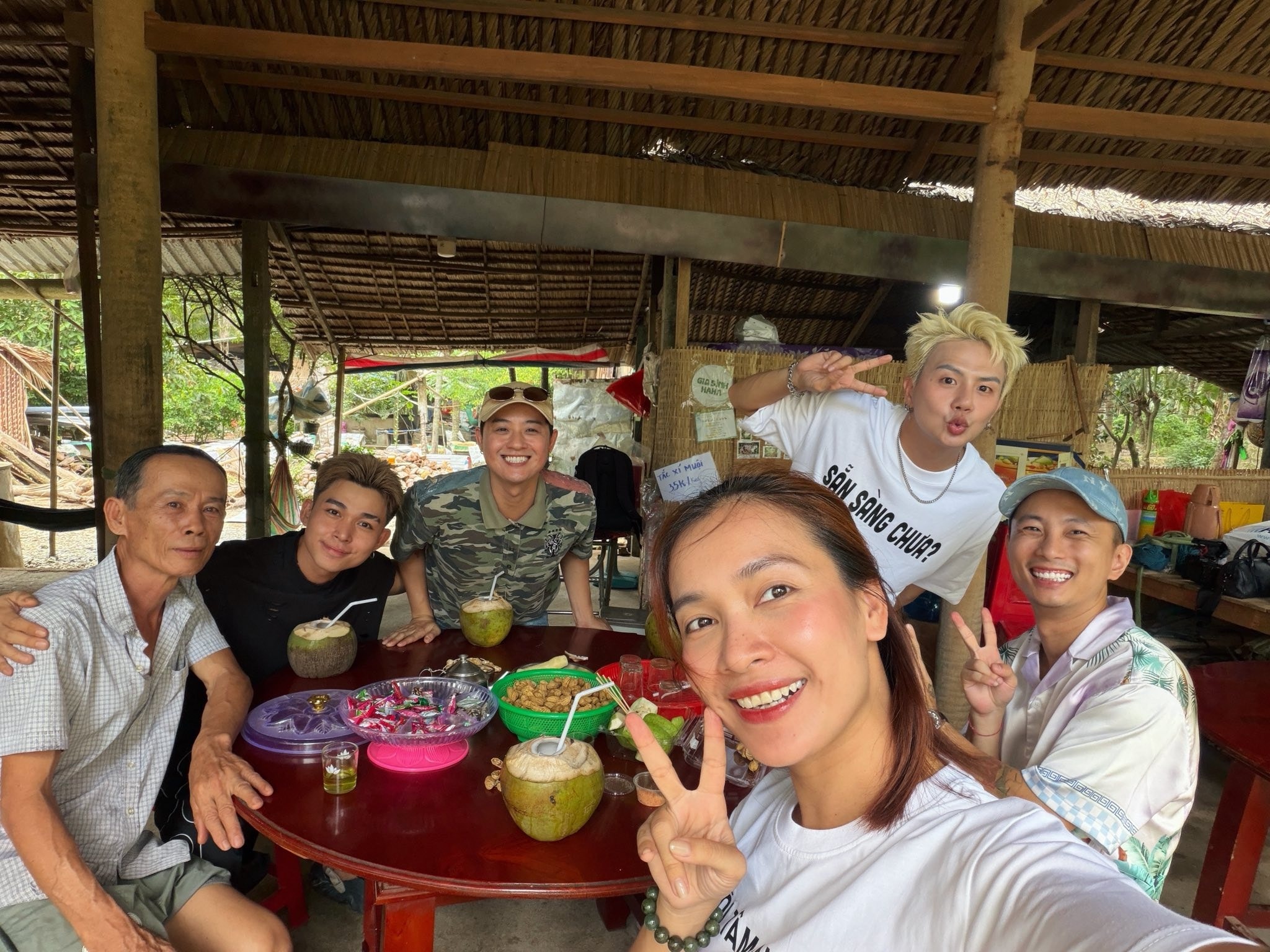 Gia dinh Haha anh 1
