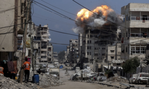 Ông Trump kêu gọi ngừng ném bom, Israel vẫn tập kích Gaza