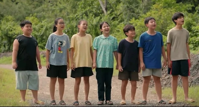 Dàn diễn viên nhí ở phần 1 được yêu mến.