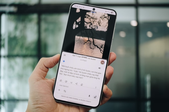 Gemini Live gợi ý caption cho người dùng sau khi chụp ảnh. Ảnh: Khải Minh