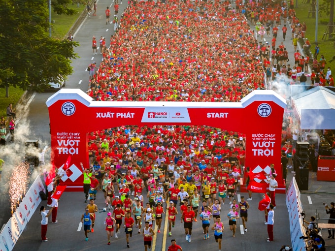Giải Marathon Quốc tế Hà Nội Techcombank mùa 4 thu hút hơn 13.000 vận động viên, gấp gần 1,5 lần so với mùa giải trước. Ảnh: Techcombank
