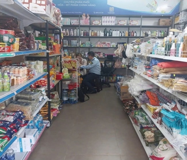 Liên tiếp phát hiện hàng nhập lậu “đội lốt” đường Thái Lan ở Đà Nẵng - Ảnh 2. Liên tiếp phát hiện hàng nhập lậu “đội lốt” đường Thái Lan ở Đà Nẵng - Ảnh 2.