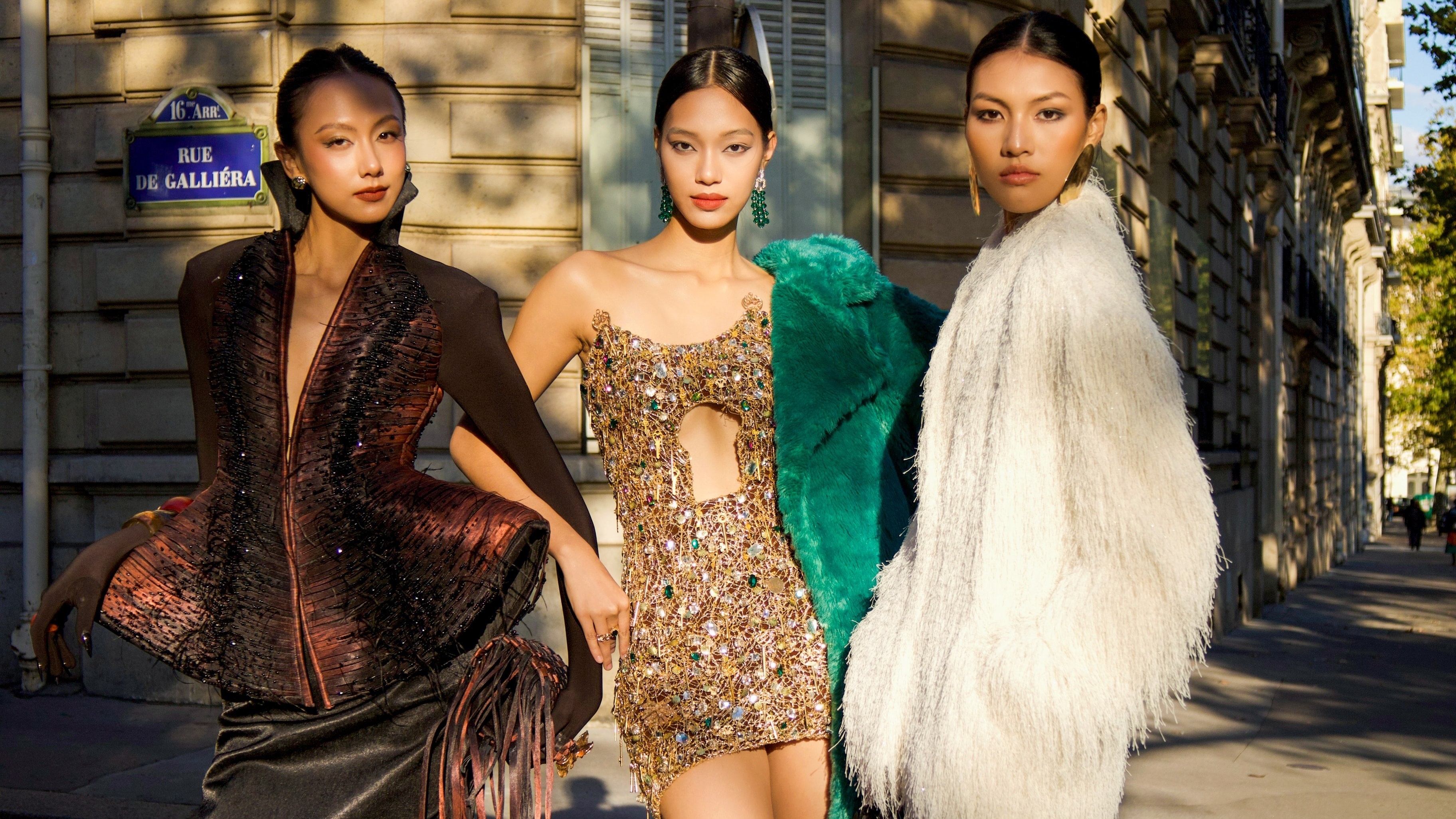 Hậu trường top 3 Vietnam's Next Top Model catwalk, chụp ảnh ở Paris