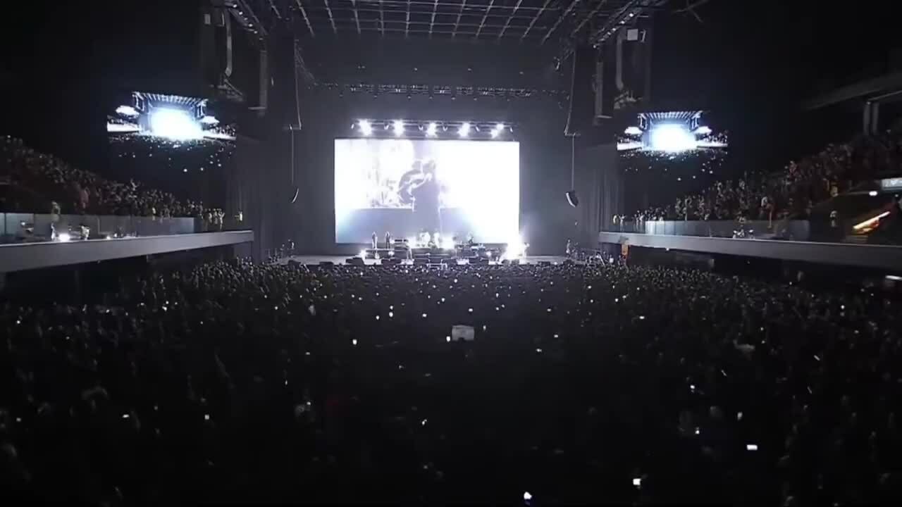 Tổng thống Argentina trình diễn nhạc rock