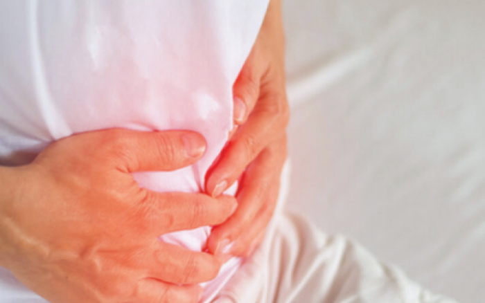 Gia đình 4 người thì 3 người mắc ung thư, người mẹ bật khóc bật khóc "giá như tôi đừng nấu món này mỗi ngày" - Ảnh 2.