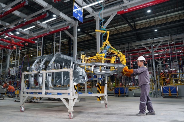 Bất chấp thiên tai, vốn dự án đầu tư trong nước vào Hà Tĩnh vẫn tăng mạnh- Ảnh 3. Bất chấp thiên tai, vốn dự án đầu tư trong nước vào Hà Tĩnh vẫn tăng mạnh- Ảnh 3.