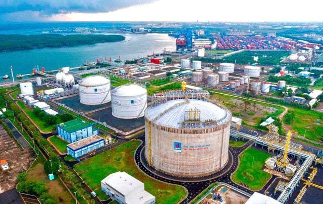 Bất chấp thiên tai, vốn dự án đầu tư trong nước vào Hà Tĩnh vẫn tăng mạnh- Ảnh 2. Bất chấp thiên tai, vốn dự án đầu tư trong nước vào Hà Tĩnh vẫn tăng mạnh- Ảnh 2.