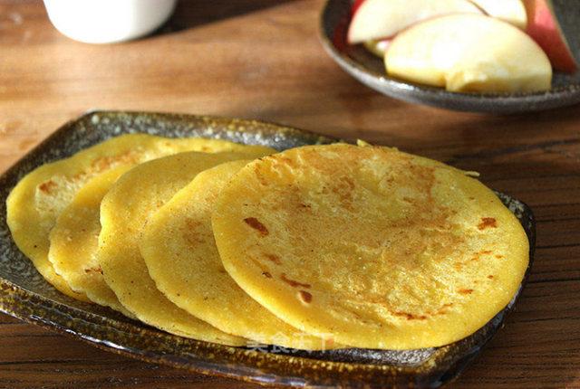 Gia đình 4 người thì 3 người mắc ung thư, người mẹ bật khóc bật khóc "giá như tôi đừng nấu món này mỗi ngày" - Ảnh 1.