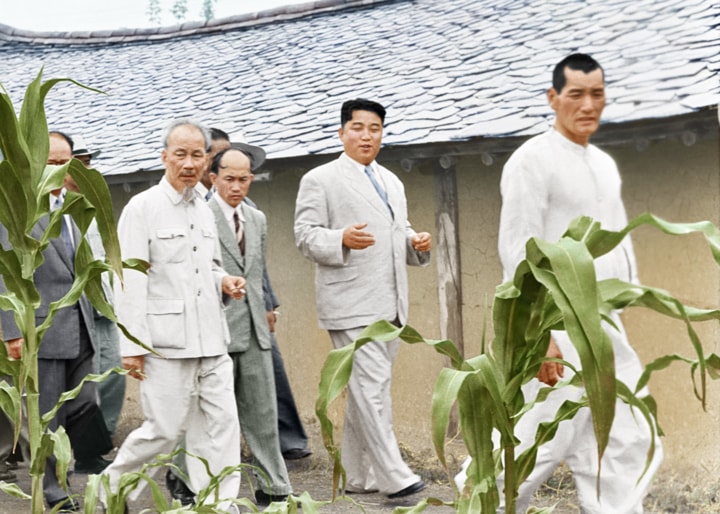 Trong chuyến thăm lần này, Chủ tịch Hồ Chí Minh cũng không quên gửi lời chúc mừng những thành tích của nhân dân Triều Tiên đạt được trong công cuộc xây dựng và bảo vệ Tổ quốc và chúc tình hữu nghị giữa nhân dân hai nước đời đời bền vững.