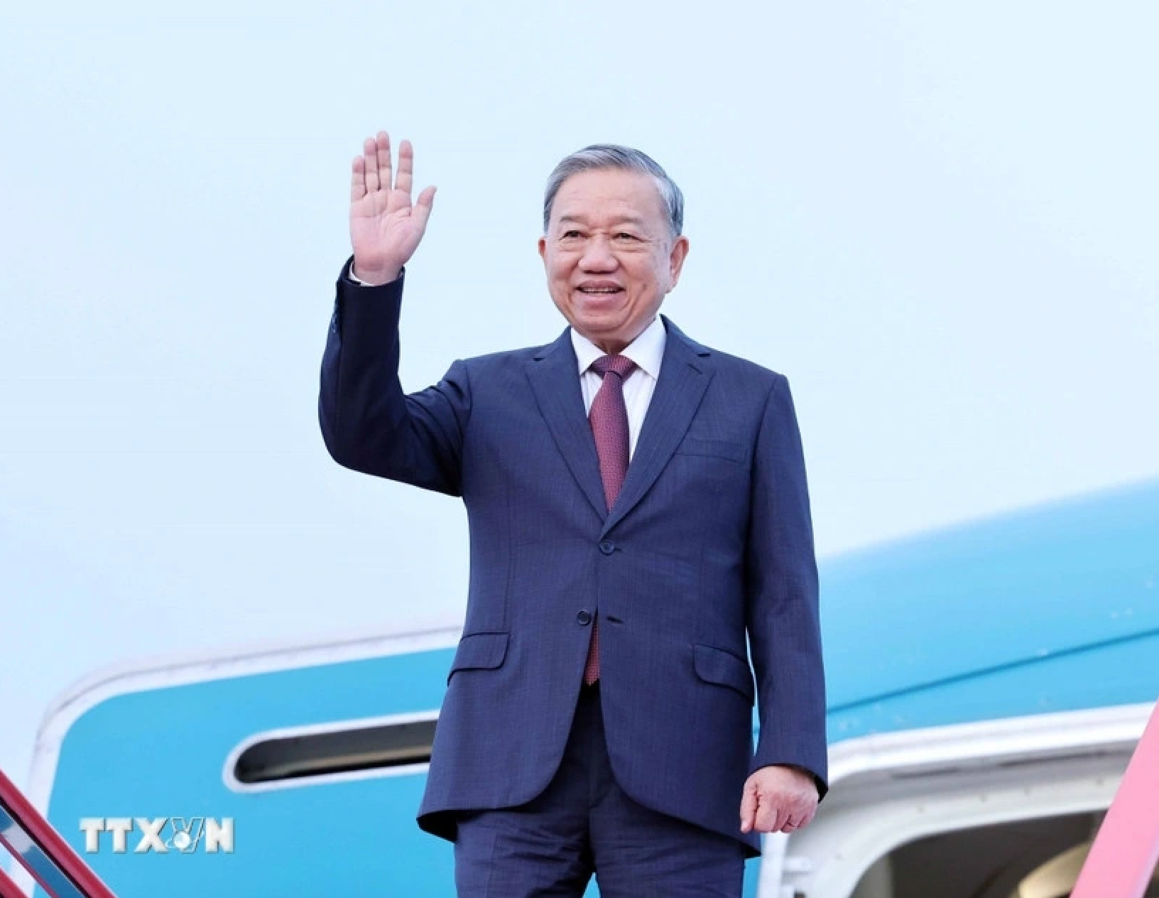 Tổng Bí thư Tô Lâm đến Bình Nhưỡng, bắt đầu thăm cấp Nhà nước tới Triều Tiên và dự Lễ kỷ niệm 80 năm thành lập Đảng Lao động Triều Tiên. (Ảnh: TTXVN)