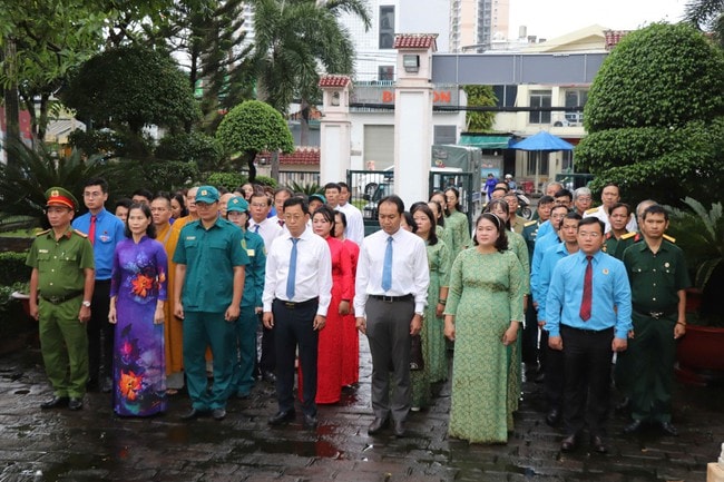 Phó Chủ tịch thường trực Ủy ban MTTQ Việt Nam TP HCM dự Đại hội phường Bình Trưng- Ảnh 3. Phường Bình Trưng tổ chức Đại hội MTTQ Việt Nam lần thứ I, nhiệm kỳ 2025 - 2030 - Ảnh 5.