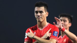 Tiến Linh đỡ bước 1 hay bất ngờ, tuyển Việt Nam dẫn trước Nepal