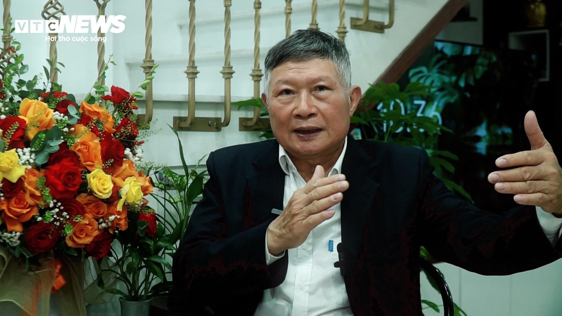 Cựu cảnh vệ Nguyễn Đắc Thoại trong cuộc trò chuyện với Báo Điện tử VTC News.