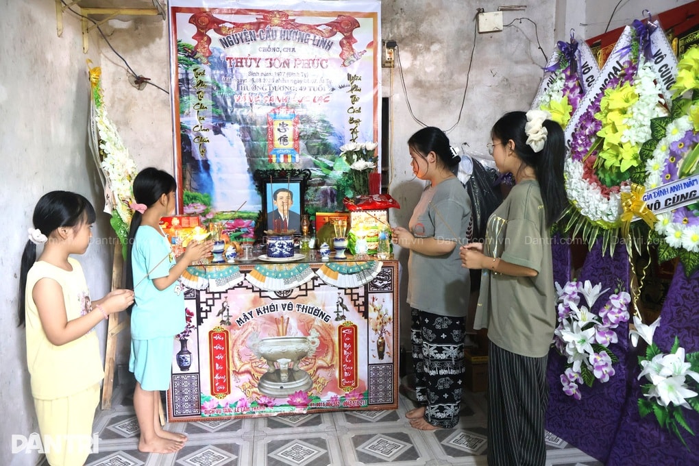 Chồng ngạt khí rơm rạ tử vong, vợ và 4 con lâm cảnh khốn cùng - 3 Chồng ngạt khí rơm rạ tử vong, vợ và 4 con lâm cảnh khốn cùng - 3