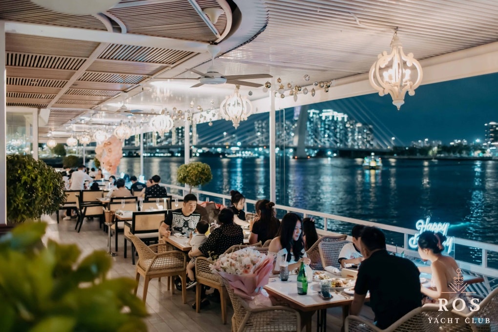 Top 5 nhà hàng ven sông Sài Gòn hút khách nhờ cảnh đẹp, món ngon - 5