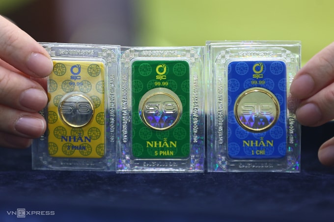 Vàng nhẫn trơn bán tại trụ sở SJC ở quận 3, tháng 3/2025. Ảnh: Quỳnh Trần