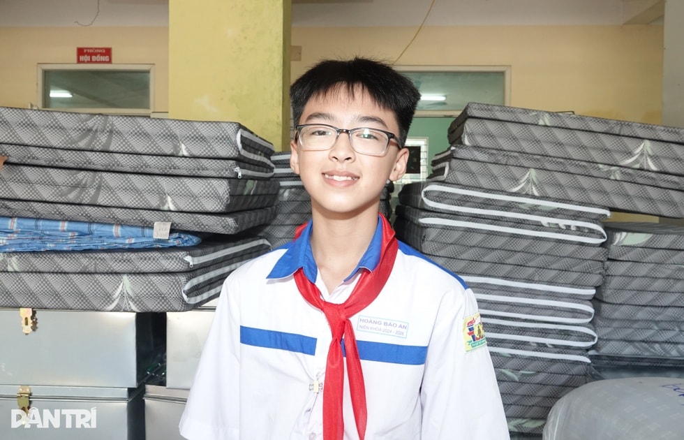Báo Dân trí trao yêu thương của bạn đọc đến học sinh vùng lũ Vị Xuyên - 6 Báo Dân trí trao yêu thương của bạn đọc đến học sinh vùng lũ Vị Xuyên - 6