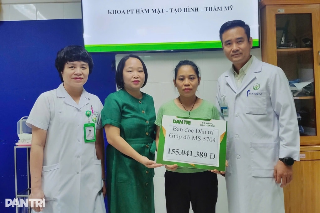 Bạn đọc giúp đỡ cậu bé ngủ ngồi 10 năm hơn 255 triệu đồng - 1 Bạn đọc giúp đỡ cậu bé ngủ ngồi 10 năm hơn 255 triệu đồng - 1